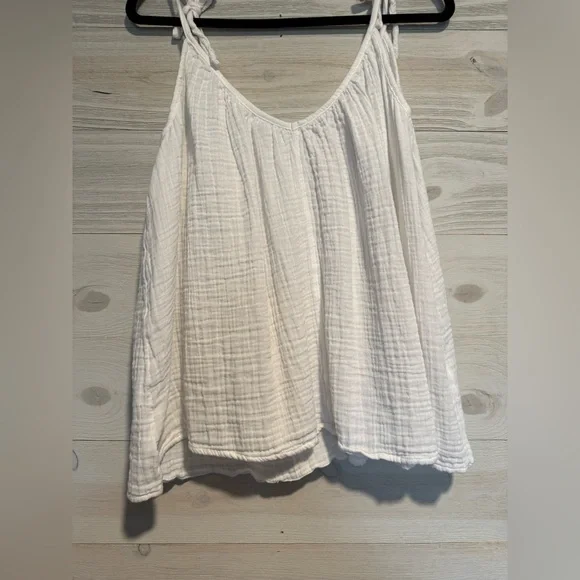 Old Navy White Textured Camisole Top~XL - Picture 3 of 6